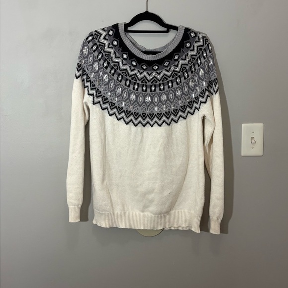 St. John's Bay Sweaters - St. John's Bay Cream and Gray Knit Sweater